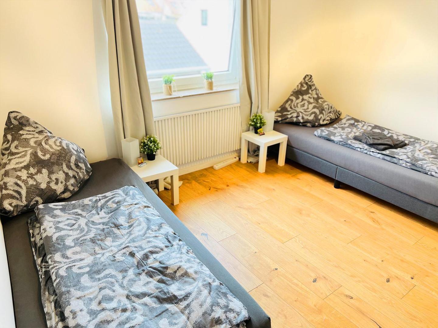 Guenstige Premium Unterkunft In Koeln - Huerth! Buitenkant foto